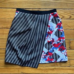 Mixed Pattern Mini-Skirt (Size 2/Small)